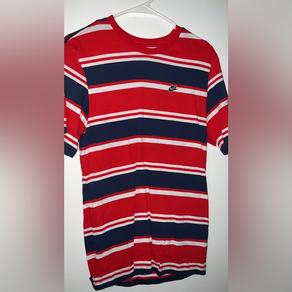 Men’s Nike T-shirt